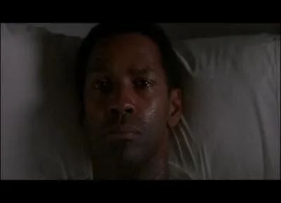 Au dbut du film, quelle heure est marque sur l'cran au rveil de Lincoln ?