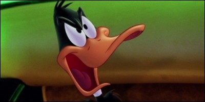 Qui arrache les yeux de Daffy au début du film ?