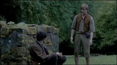 En quoi le dguise t-il ?