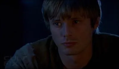 Quel chevalier s'est sacrifi  la place d'Arthur au dbut de la saison 4 ?