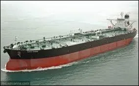 Ce bateau ne sert qu'au transport des hydrocarbures. Comment s'appelle-t-il ?