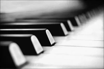 Parmi ces trois femmes, laquelle (lesquelles) est (sont) compositrice(s) ?