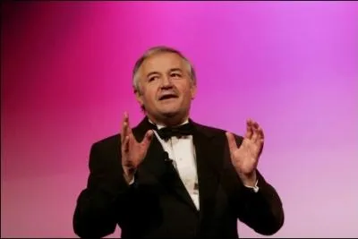  Politicien ambitieux. Plonasme . De qui est cette citation ?