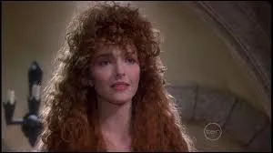 Que porte Lady Marianne dans ce film ?