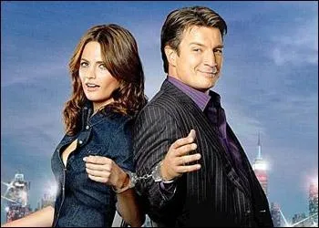 Un crivain  succs, accompagne le lieutenant Kate Beckett sur les lieux du crime dans :