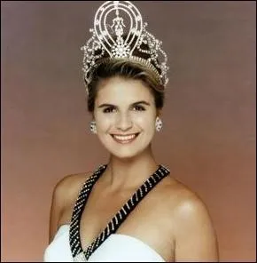 En 1992, Michelle Mc Lean devint la seconde africaine à remporter le concours qui se déroulait à Bangkok. Quel pays représentait-elle ?