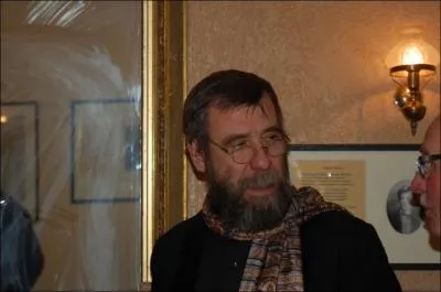 Quel est le nom du comdien qui rcite les pomes de Verlaine ?