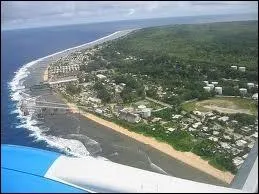 Cette capitale se situe sur une le ocanienne. Elle est un des quatorze districts de son pays car elle possde le Parlement. La date de sa cration est 1968. Quelle est cette capitale ?