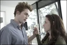 Pourquoi Jasper veut mordre Bella dans le deuxime film ?