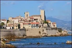 Celle d'Antibes ( Alpes-Maritimes ) est chef-lieu ...
