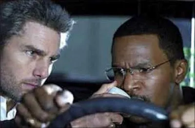 Max, un chauffeur de taxi, accepte de louer ses services contre 600 dollars  Vincent, un tueur implacable, qui a cinq cibles  liminer dans la mme nuit :