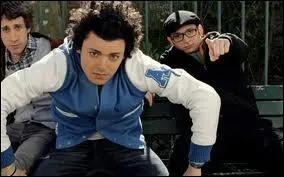 Comment s'appellent les deux meilleurs amis d'Adam ?