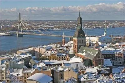 O se trouve la Lettonie ?