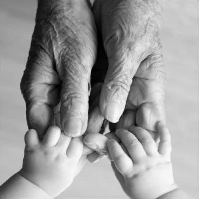 La tendance est au vieillissement pour la population europenne cependant la rpartition des populations ges est quilibre. Quelle en est la moyenne ?