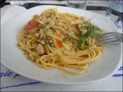 Quel est le nom de ces ptes, varit de tagliatelles (mais le buf n'est pas inclus dans l'assiette) ?