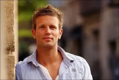 Quelle mission Benjamin a-t-il faite avant les Anges 5 ?