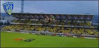 Quel est le nom du stade de rugby de Clermont-Ferrand ?