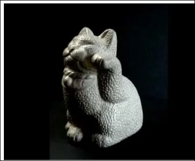 Le bobtail japonais, est de taille moyenne, longiligne et lgant, un nez long et des yeux brids. Il est prsent au Japon, en Chine et en Core. Mais quelle est sa caractristique ?