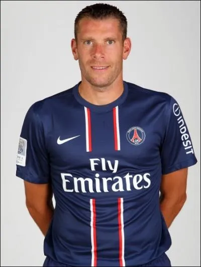 Et Armand, il a le numro :