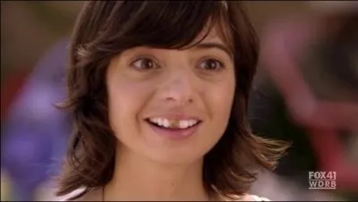 Quel est l'instrument de prdilection de Shelley, nourrice de Hope ?