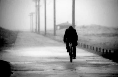 Poursuivant sa balade sur les dunes, le ngre est surpris de se trouver nez  nez avec... ?