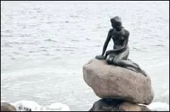 Quel est ce LAND(E) danois, qui accueille la petite sirne sur son rocher, car s'y trouve la capitale du pays, Copenhague ?