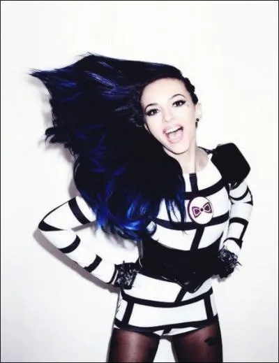 Quel est le nom complet de cette chanteuse ?