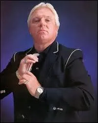 Quel tait le surnom de Bobby Heenan, connu notamment pour avoir manag des superstars telles que Ric Rude, Mr Perfect ou encore Ric Flair ?