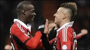 Qui sont ces joueurs de foot ?