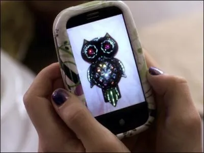 A la fin de la 1ère saison, que croit avoir Hanna comme cadeau de la part de Caleb ?