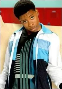 Comment s'appelle le fr�re de Chyna qui n'a pas de talent ?