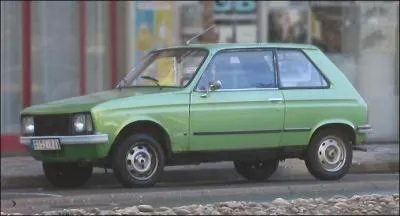 Et cette petite voiture ?