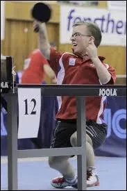 Cet athlte de haut niveau, mdaill d'argent aux JO de Londres en classe 9, s'appelle...