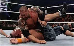 Batista VS John Cena, qui gagne ?