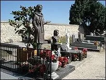 Cette anne-l, Jacques Brel, Golda Meir, Houari Boumedine et Claude Franois nous quittent. De quelle anne s'agit-il ?