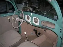 Le 19 janvier, le 16 500 000 me et dernier modle de cette voiture, la plus vendue au monde, sort de son usine de Wolfsburg. Quelle est cette voiture ?