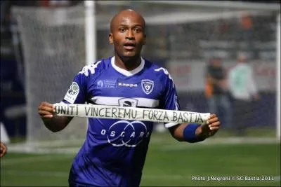 Le prnom de Maoulida est :