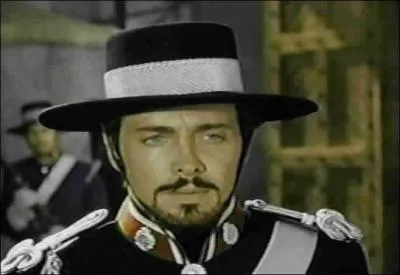 Quel est le nom de ce mchant commandant tyrannisant une ville toute entire? Quel justicier masqu se rebelle contre lui ?