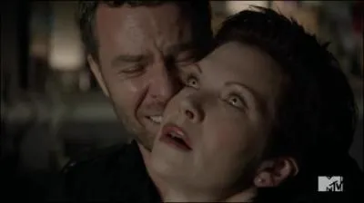 Pour quelle raison la mre d'Alyson meurt-elle ?