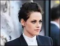 Elle a tromp son petit ami avec :