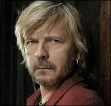 ''Si l'école permet pas ça alors j'dis halte à tout 
Explique-moi papa, c'est quand qu'on va où ? ''