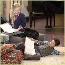 Dans 2 pisodes de la srie  Jessie  comment s'appelle la fille qui devient folle de lui ?