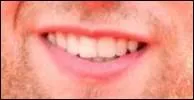  qui appartient cette bouche ?
