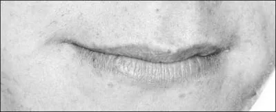  qui appartient cette bouche ?