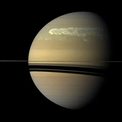 De quel lment est principalement compose la plante Saturne ?