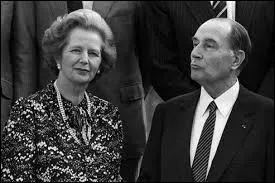 Le 20 janvier, Margaret Thatcher et Franois Mitterrand se serrent la main. Mais pourquoi ?