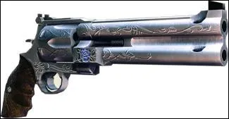 Dans Devil May Cry 4, quelle est la particularit de blue rose ?