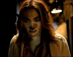 Elle s'appelle Rosalee et Monroe est fou amoureux d'elle, en quoi se transforme-t-elle ?