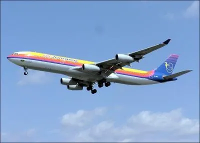 A combien de kilomtres au-dessus de nos ttes les avions de ligne volent-ils le plus souvent ?