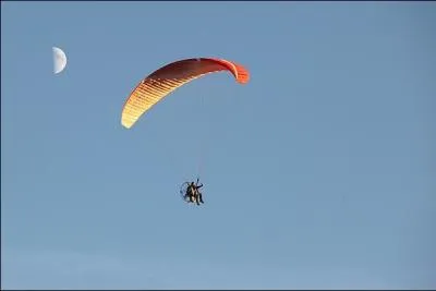 Quel est le nom de tous les engins volants qui sont plus lourds que l'air ?